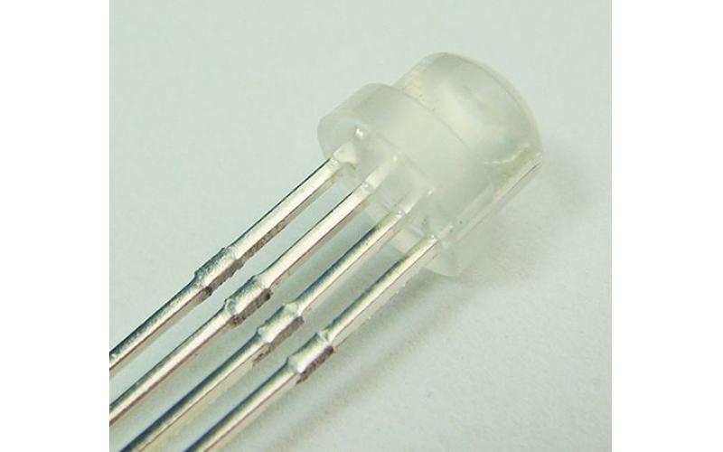 專業(yè)解讀：到底有沒有發(fā)光三極管？